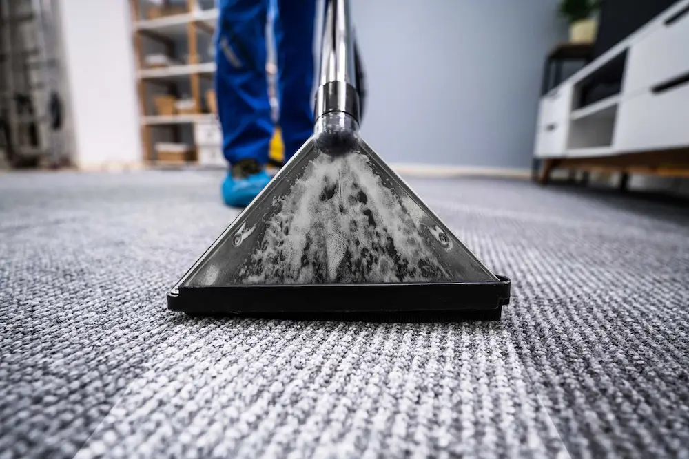 روش های برق انداختن فرش بدون نیاز به شستن